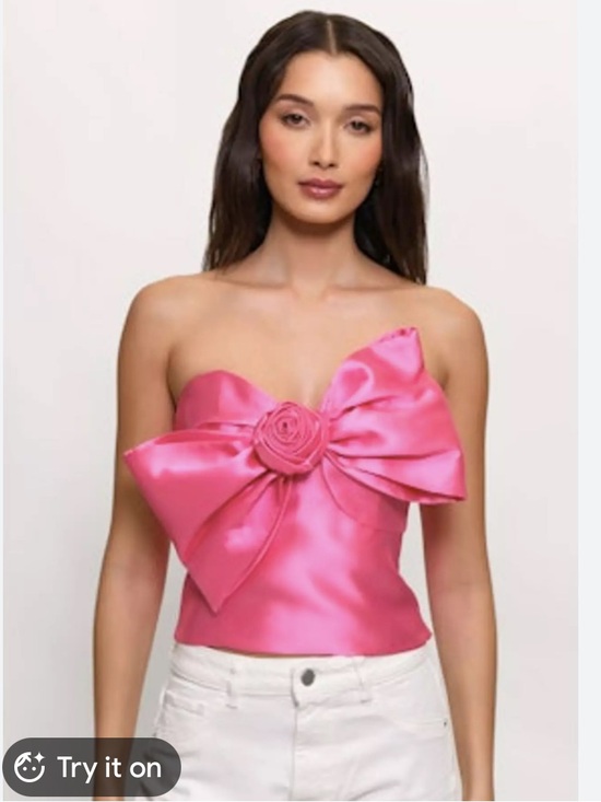 Hutch Tops - Hutch Presley Strapless Bow Top.